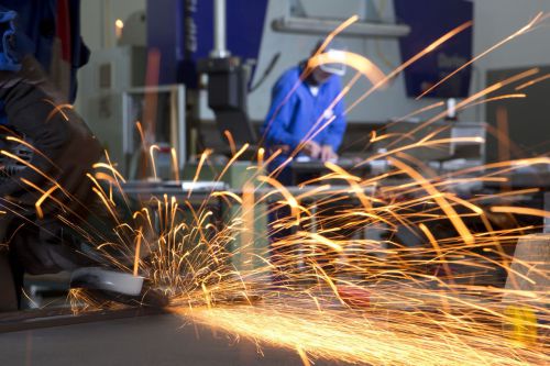 Mitarbeiter beim Schweißen © Wien Work Mitarbeiter beim Schweißen © Wien Work